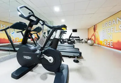 Gimnasio o instalaciones de fitness de AZZ Mérida Medea Hotel