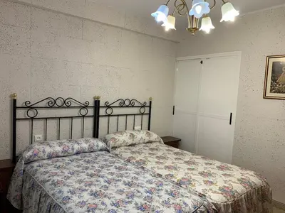 Cama o camas de una habitación en TRUJILLO CUÉNTAME -Apartamento bien equipado, de fácil aparcamiento y acceso-Ideal punto de partida de sus rutas