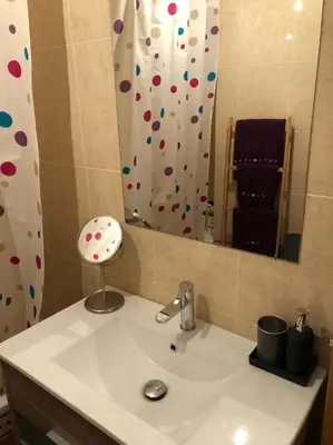 Un baño de CHEZ GREDOS