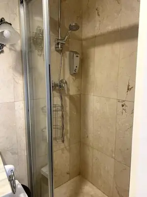 Un baño de TIGER wifi y garaje