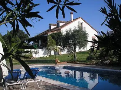 Piscina en o cerca de Casa Rural 