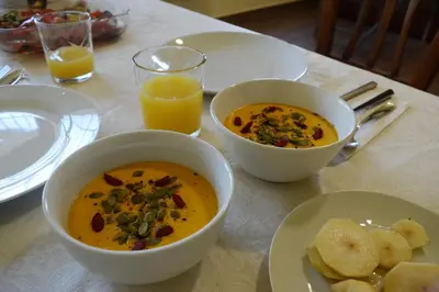 Comida en o cerca de esta habitación en casa particular
