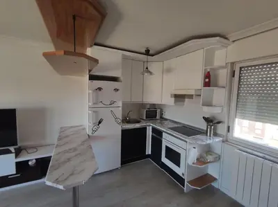 Una cocina o zona de cocina en ATICO Romo
