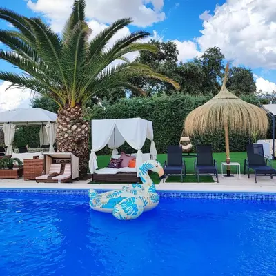 Piscina en o cerca de Casa Rural El Canto Del Agua