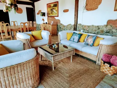 Zona de estar de Casa Rural El Canto Del Agua