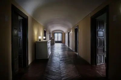 Plano de CASA RURAL PALACIO CONDE DE ALDANA con piscina entre encinares y dehesas