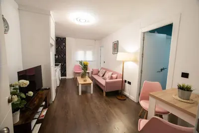 Una televisión o centro de entretenimiento en Las Dos Catedrales 2