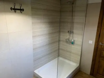 Un baño de Casa Rural Los Robles de Acebo II