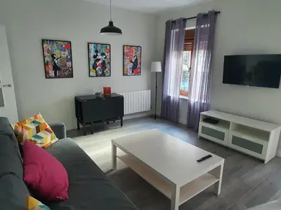 Una televisión o centro de entretenimiento en Casa albalunasss