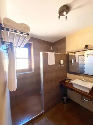 Un baño de Hotel Rural Candela y Plata