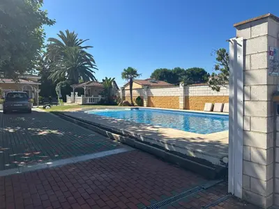 Piscina en o cerca de Casa Rural El Limonero