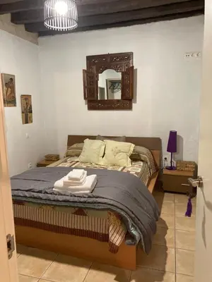 Cama o camas de una habitación en La Casina Apartamento Turistico centro Plasencia AT-CC-0650