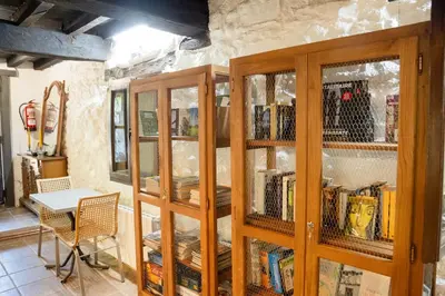 Biblioteca en el apartamento