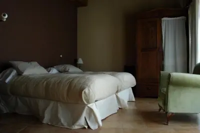 Cama o camas de una habitación en CASA REBOLLARES IIBIS