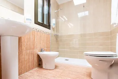 Un baño de Hostal Viñuela
