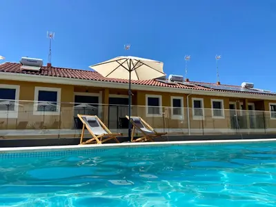 Piscina en o cerca de Casas La Fuente de Saelices - Alojamiento rural