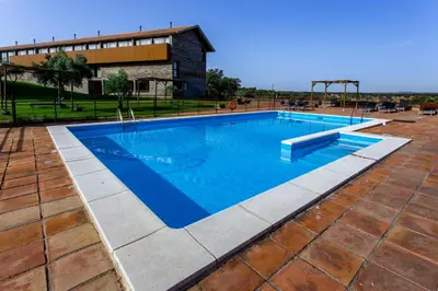 Piscina en o cerca de Hotel Parque de Monfragüe