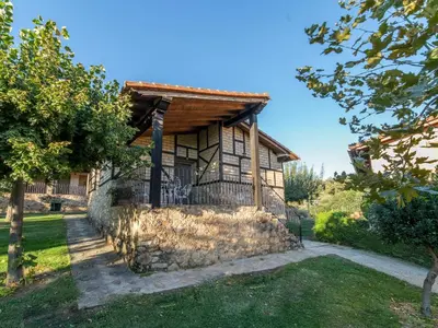 Jardín al aire libre en Las Cabañas de La Vera