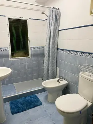 Un baño de Casa La Garganta, en plena naturaleza