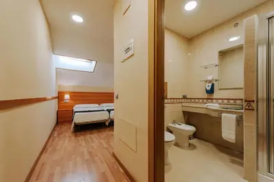 Un baño de JCH Congreso Apartamentos