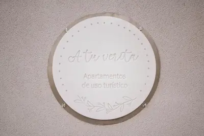 Certificado, premio, señal o documento que está expuesto en Apartamentos Turísticos A Tu Verita