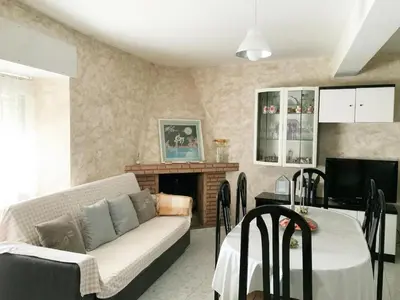 Una cocina o zona de cocina en Holiday Home in Villamiel with Mountain Views