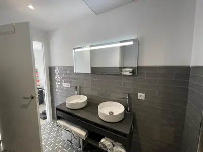 Un baño de El Mentidero AT-CC-00762