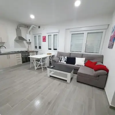 Melania House
