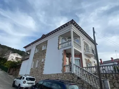 Edificio en el que se encuentra la casa o chalet
