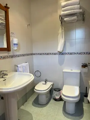 Un baño de Hostal Villa el Colmenar